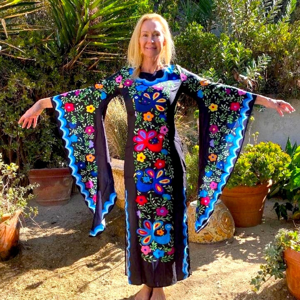 Fabulous Embroidered Print Mexican Maxi Dress With Butterfly Sleeves